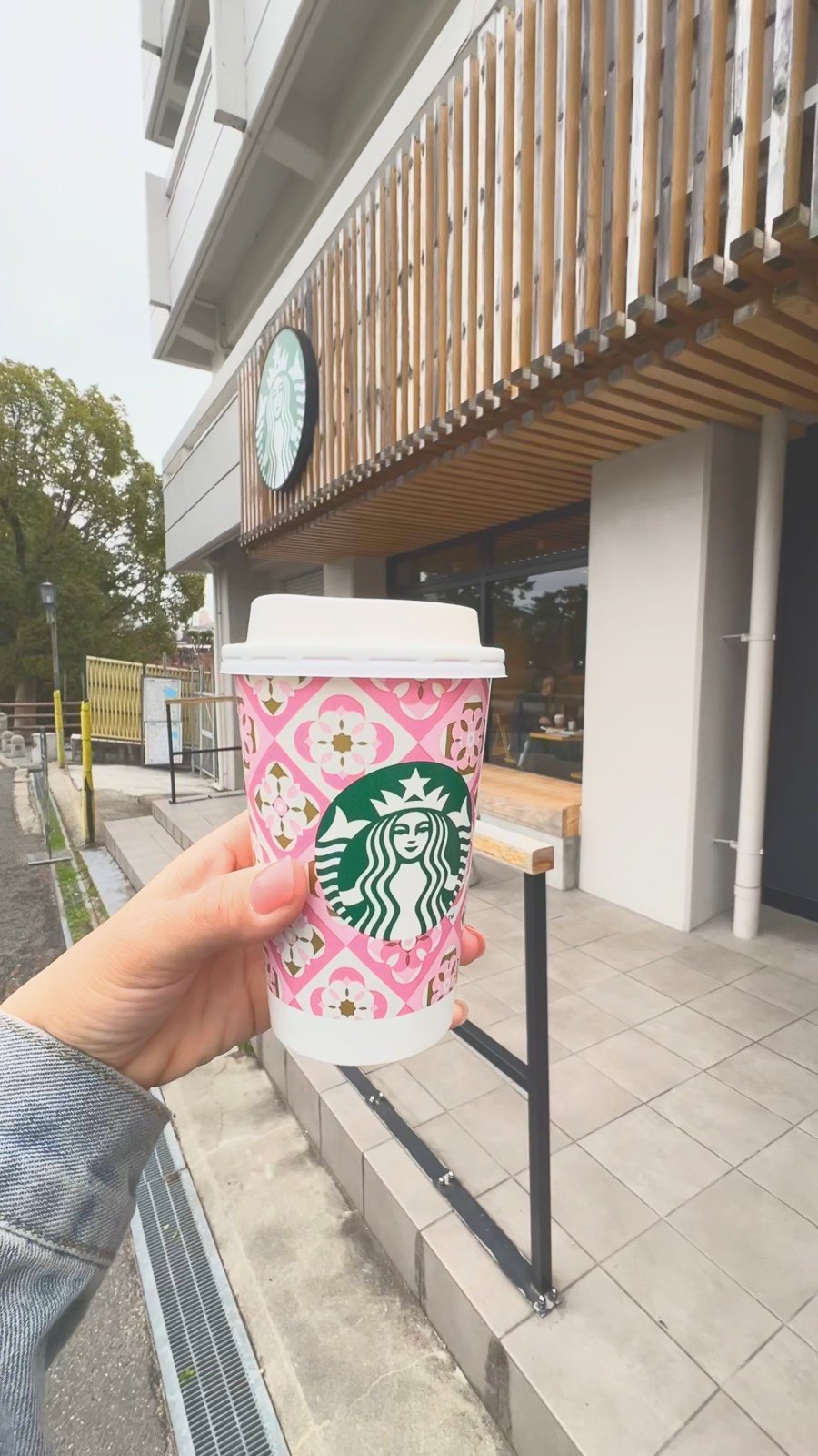 ホテル1階のスターバックス