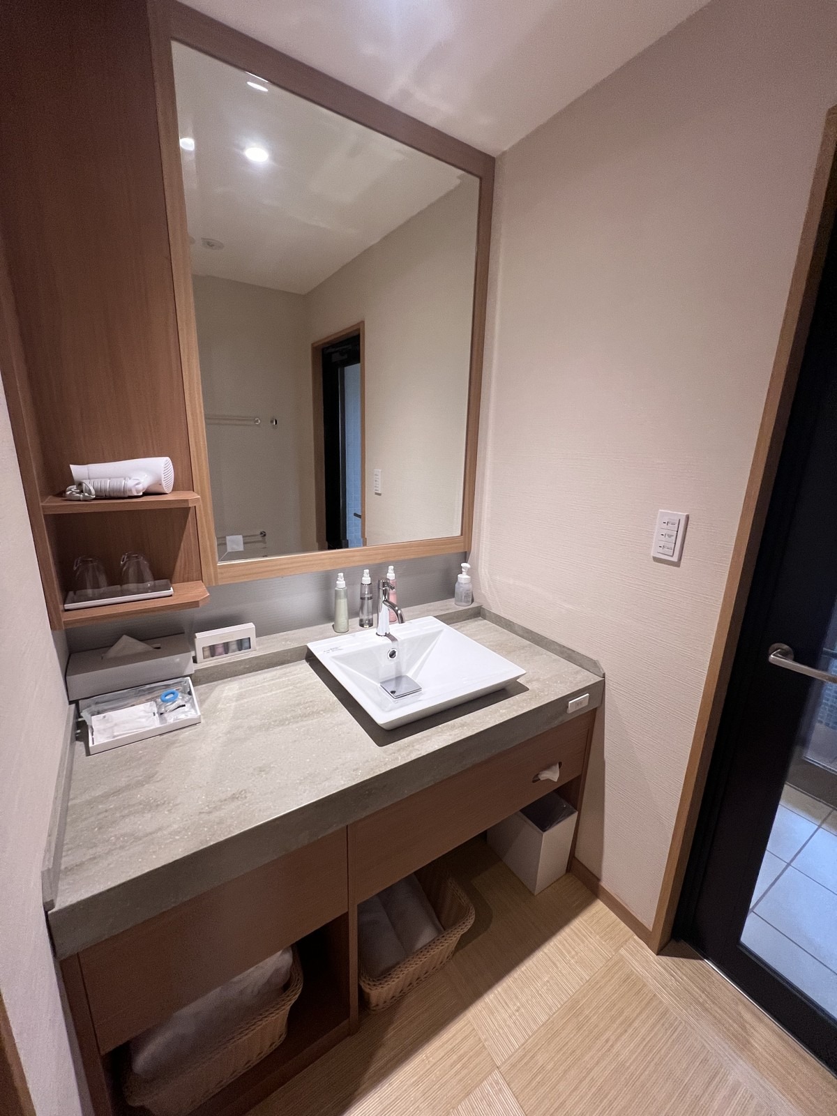 部屋の洗面台