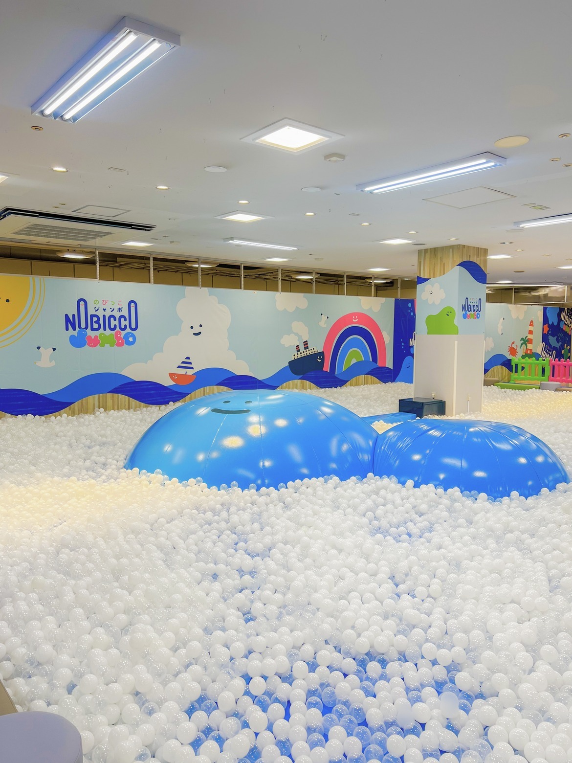のびっこジャンボ和泉府中は雨の日に最適？0歳無料・持ち込みOKの全天候型キッズパーク体験談