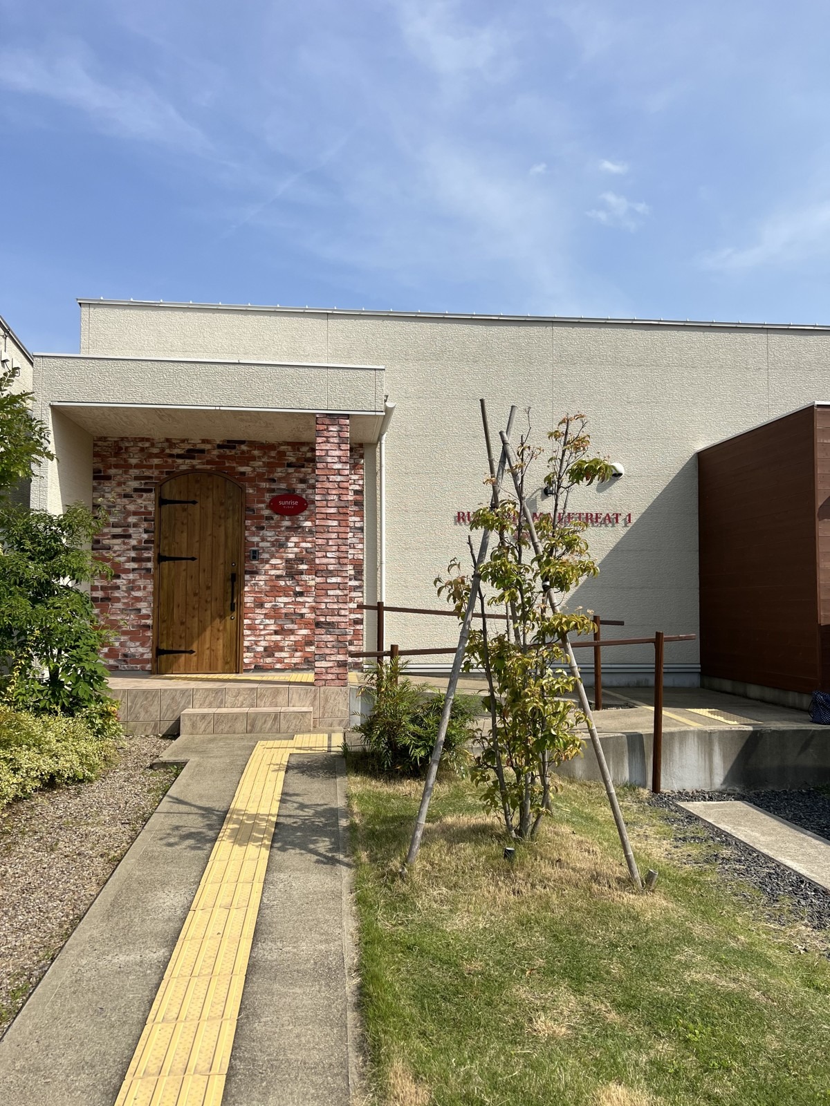 宿泊棟の入口