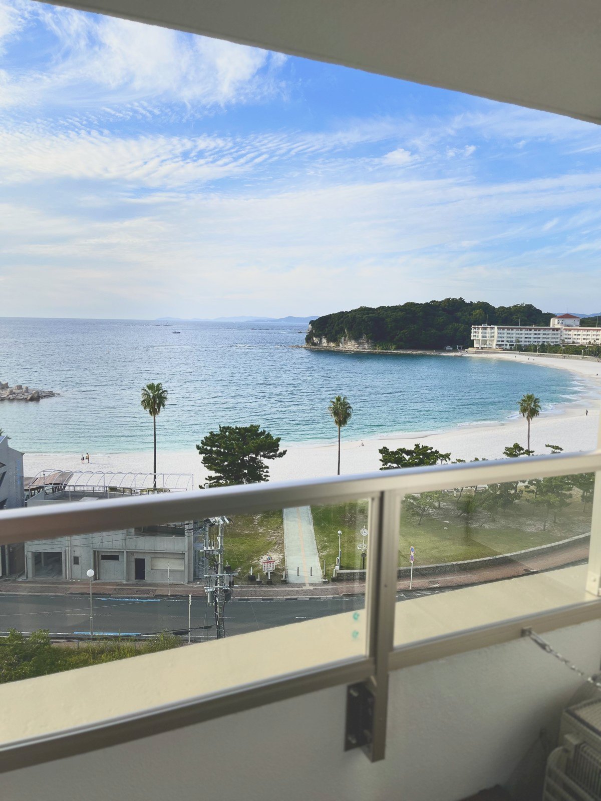 バルコニーから見た白良浜