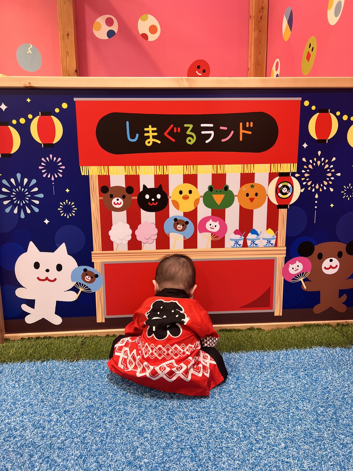 縁日の屋台をかたどったフォトスポット