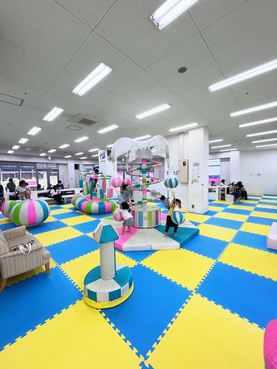 遊キッズ愛ランド アクロスモール泉北店は子連れにどう？小さい子が少し遊ぶのにちょうどいい室内の遊び場